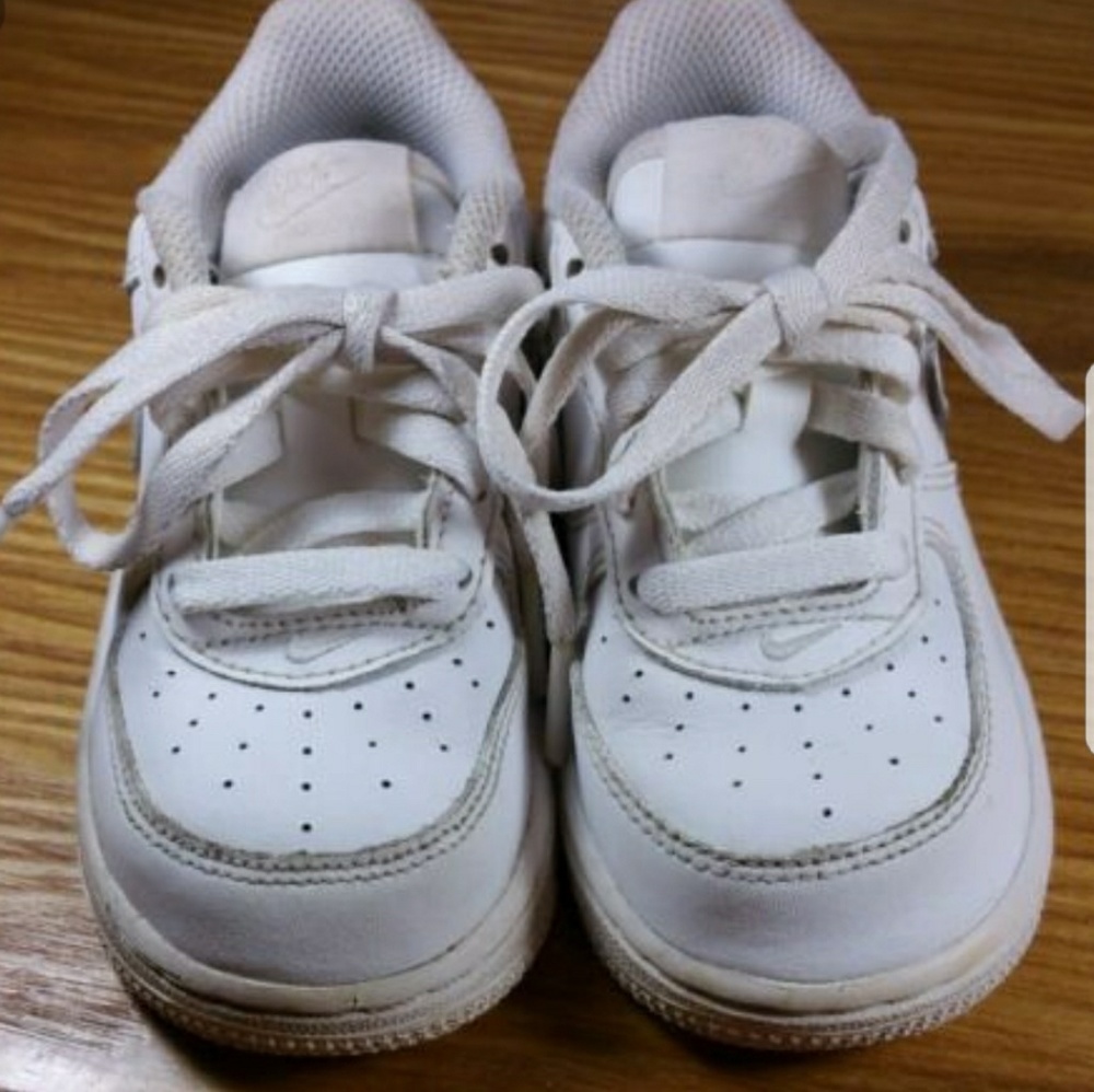 Toddler white nike air force one athletic ones
